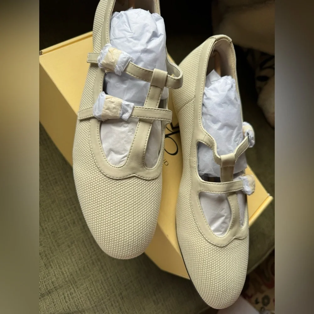 NWT Flabelus Cosy Island Mary Janes, Double Strap Light Cream Recycled Knit Sz 8 - Picture 7 of 12